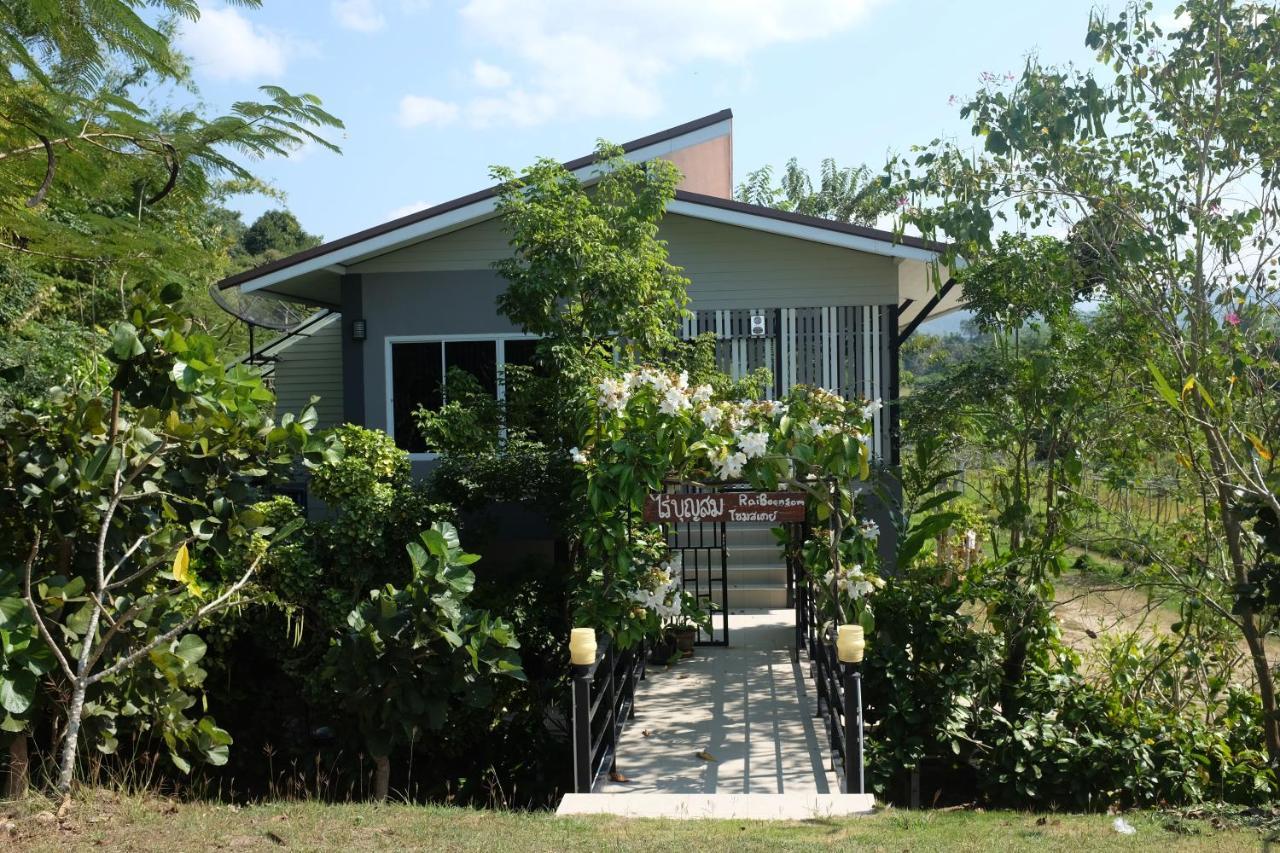 Rai Boonsom Apartment Phrao Exterior foto