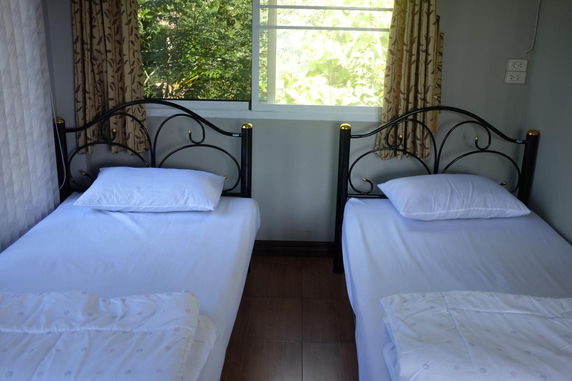 Rai Boonsom Apartment Phrao Cameră foto