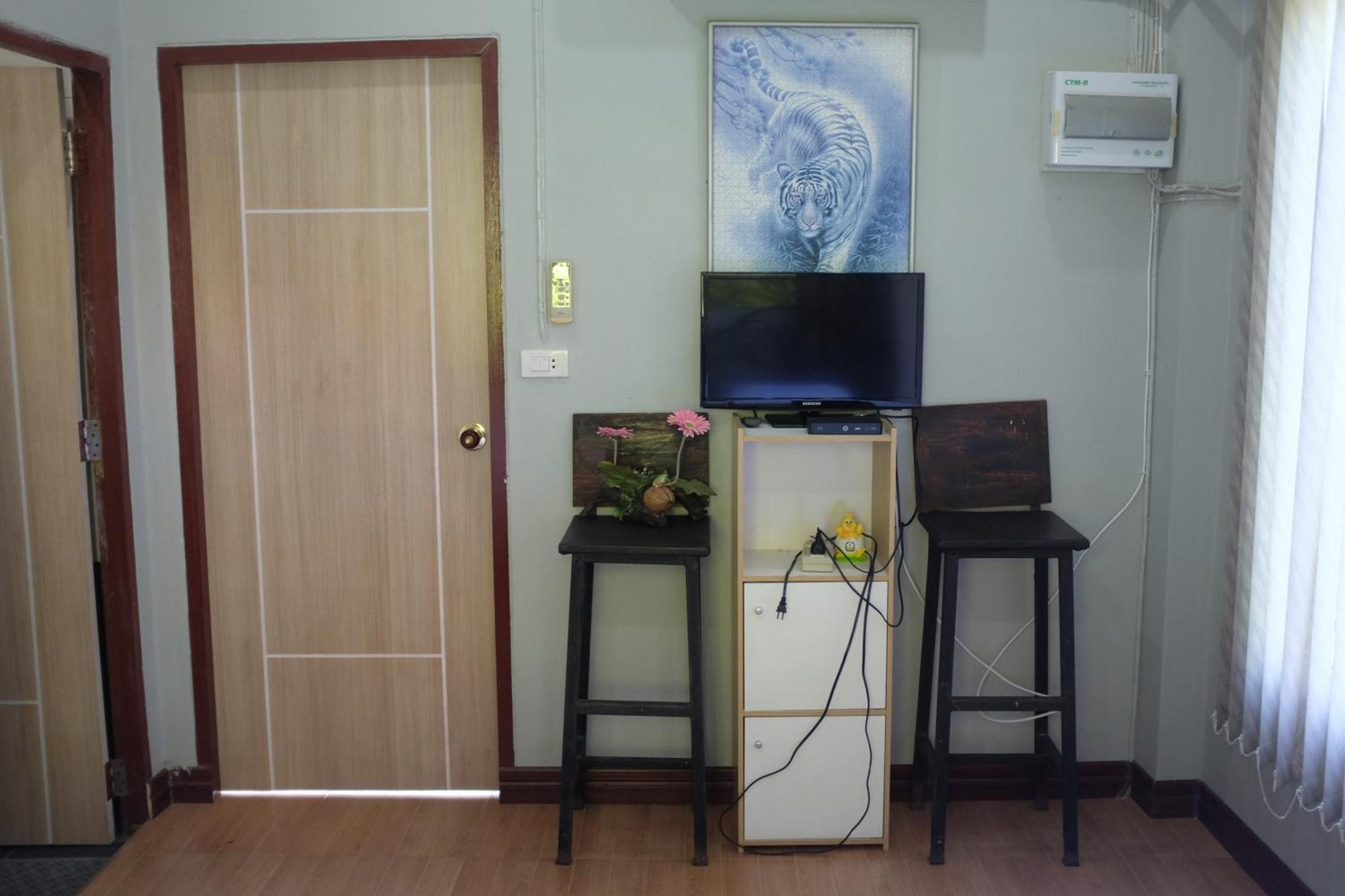 Rai Boonsom Apartment Phrao Cameră foto