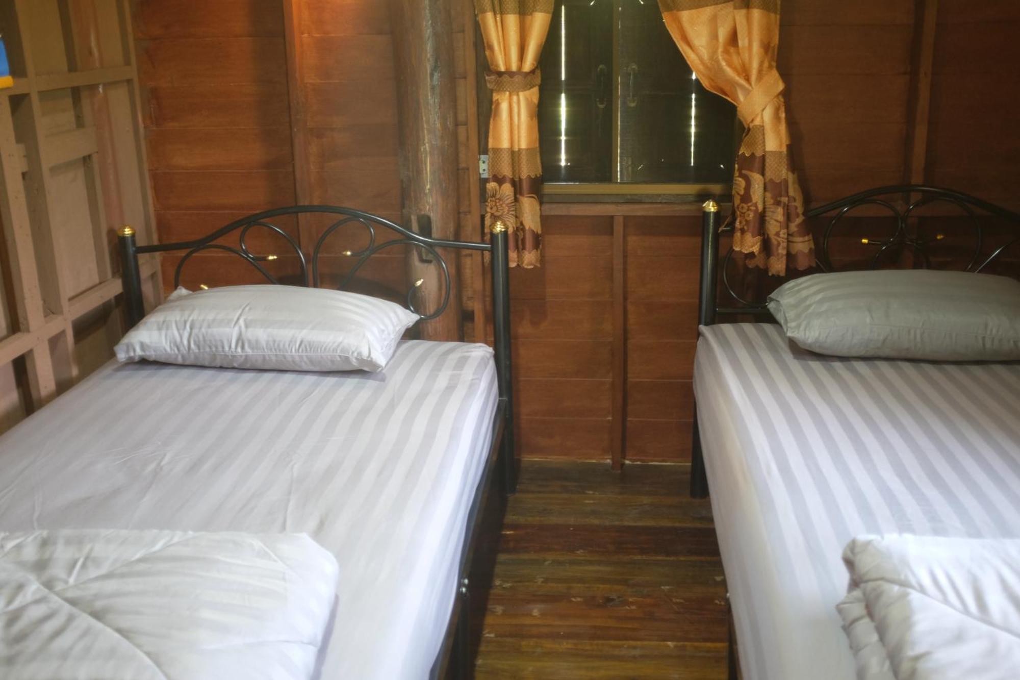 Rai Boonsom Apartment Phrao Cameră foto