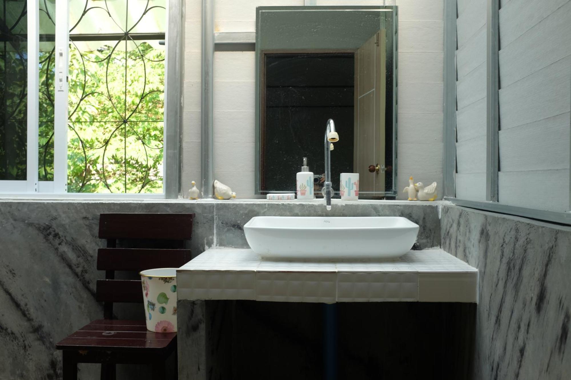 Rai Boonsom Apartment Phrao Cameră foto