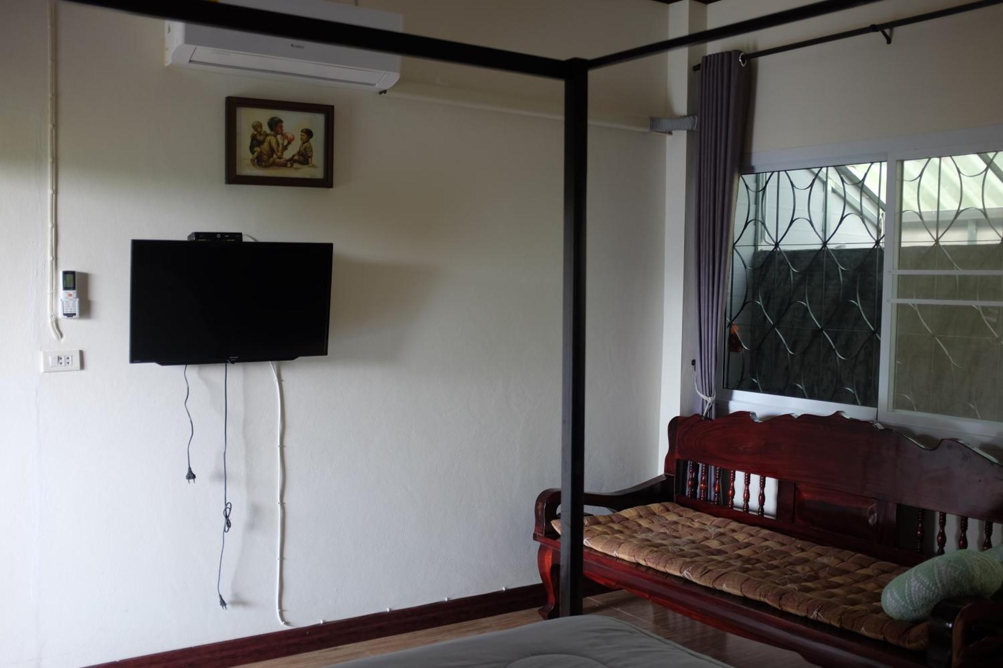 Rai Boonsom Apartment Phrao Cameră foto