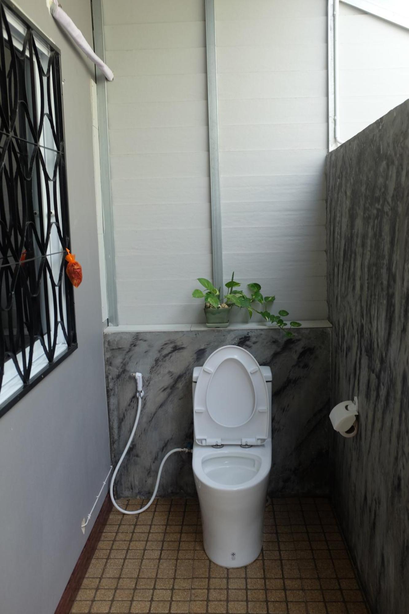 Rai Boonsom Apartment Phrao Cameră foto