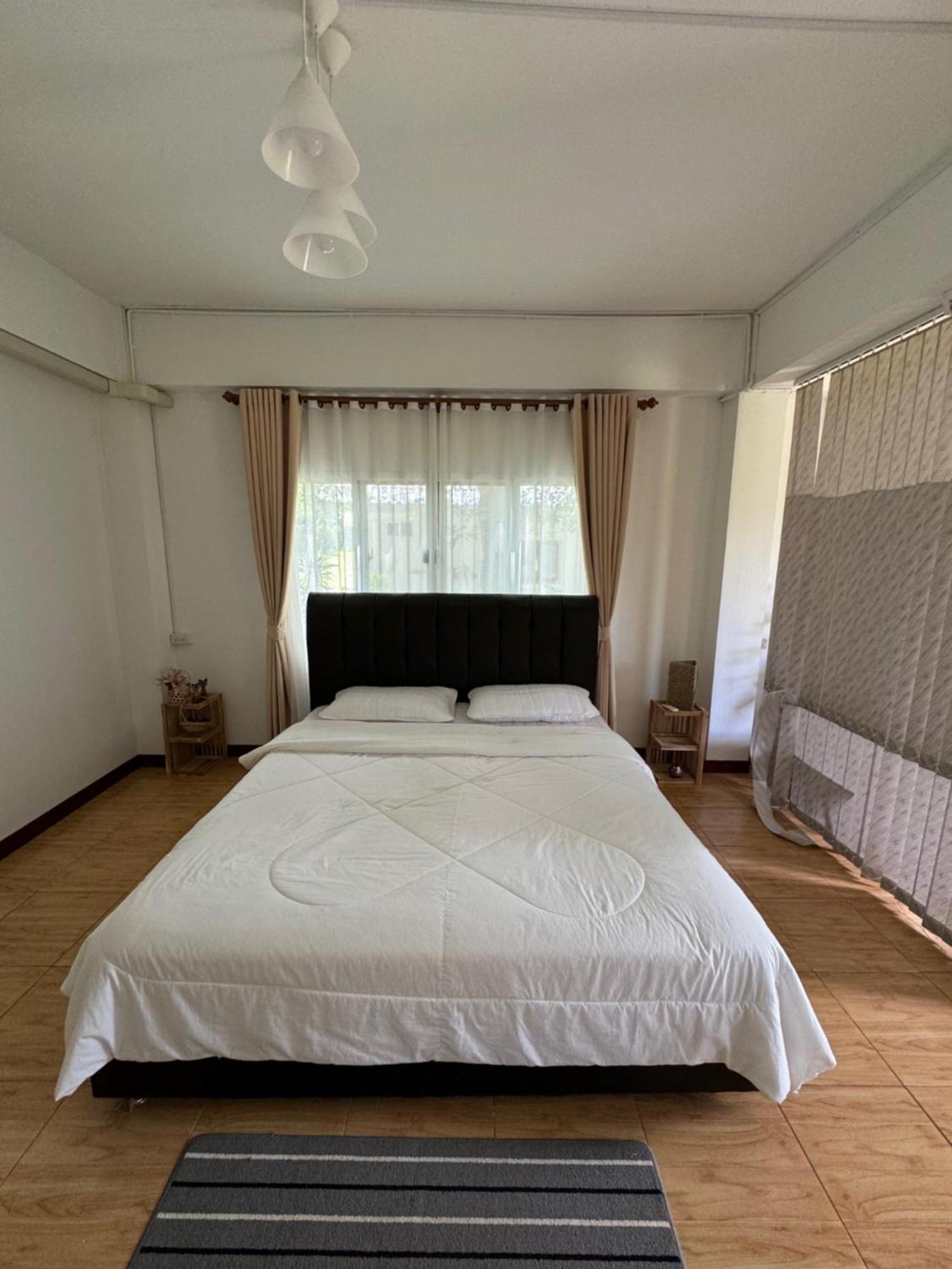 Rai Boonsom Apartment Phrao Exterior foto
