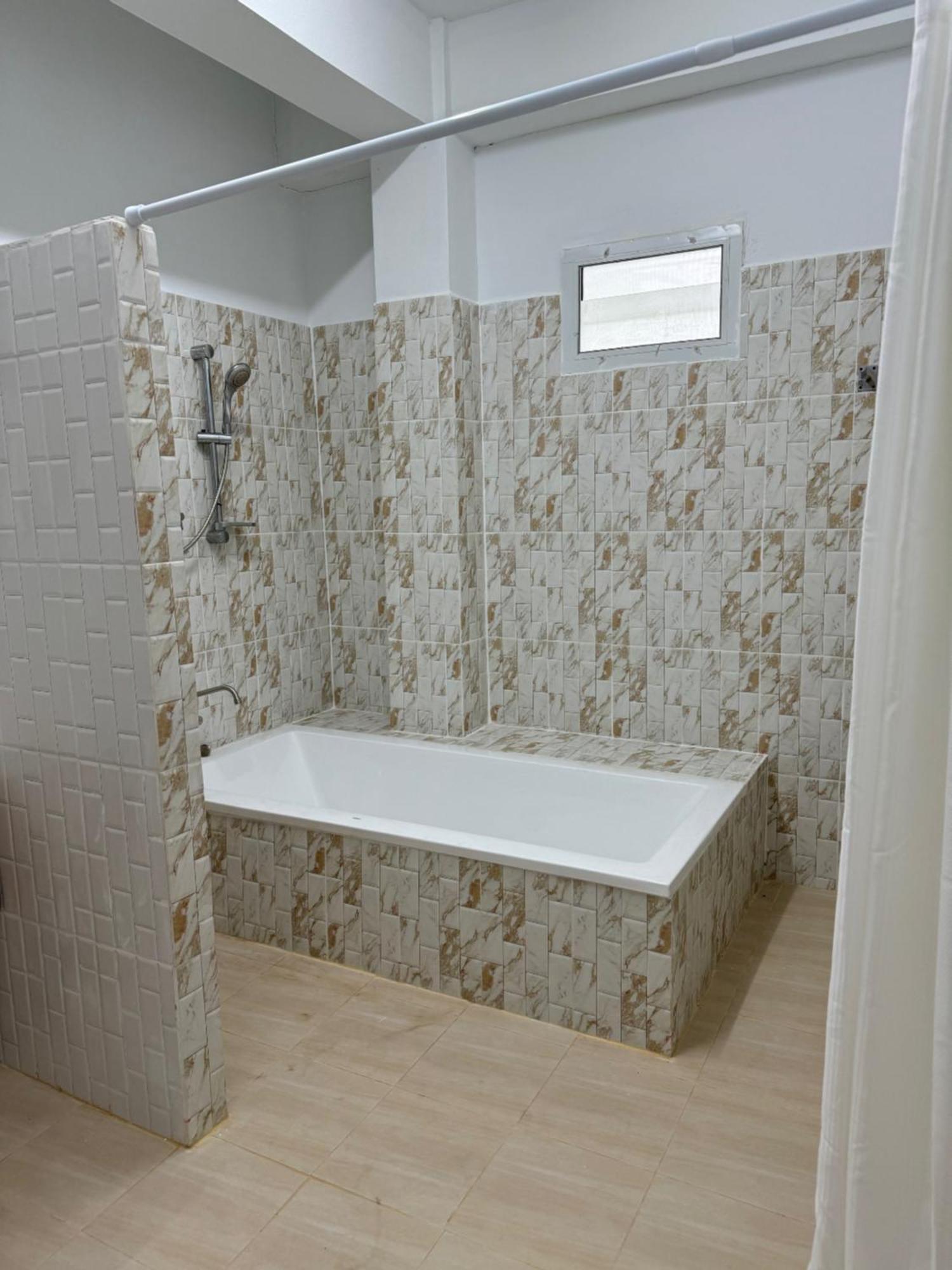 Rai Boonsom Apartment Phrao Exterior foto